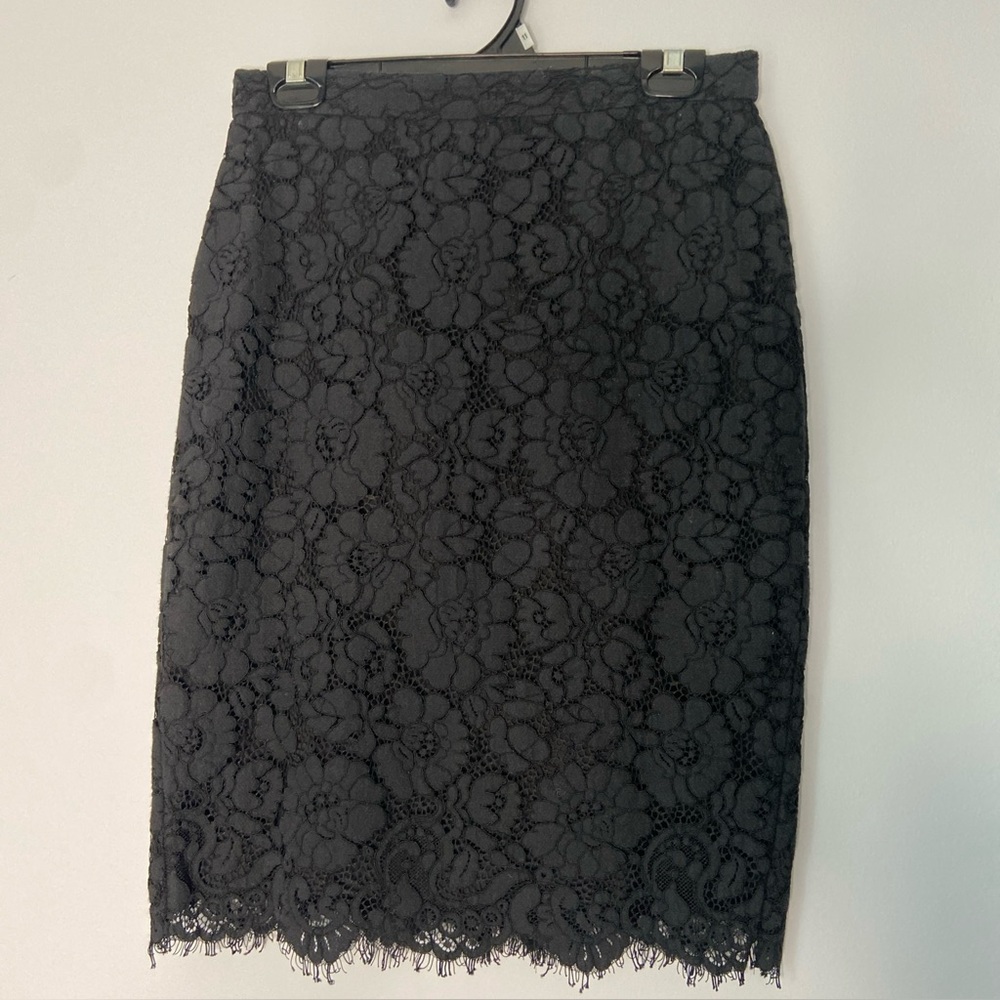 Ann Taylor black lace pencil skirt size 2